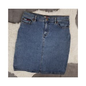 Vintage 90's Tommy Hilfiger denim skirt